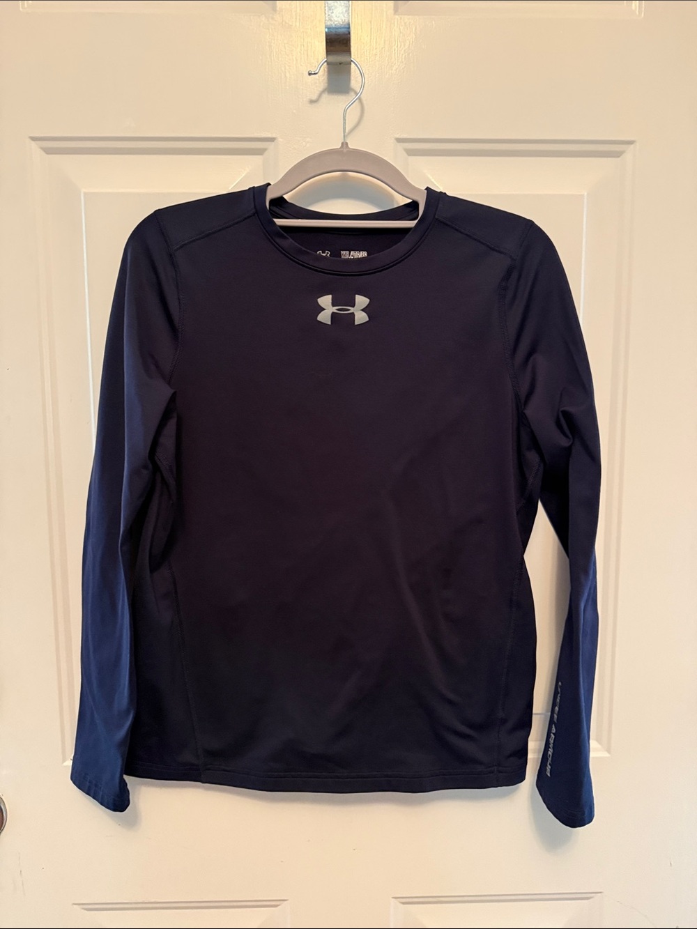 Under Armour Youth XL Long Sleeve THERMAL Shirt - Navy